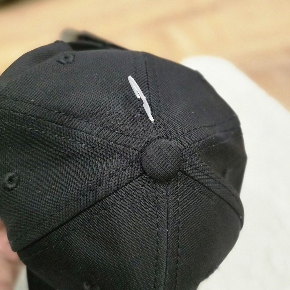 Cancun‎ Mexico Souvenir Baseball Cap Hat - Red Parrot Macaw Embroidery - Black - Picture 4 of 8